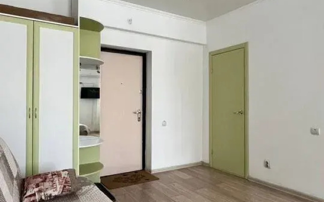 Na Ulitse Sakhyyanovoy 23 Flat