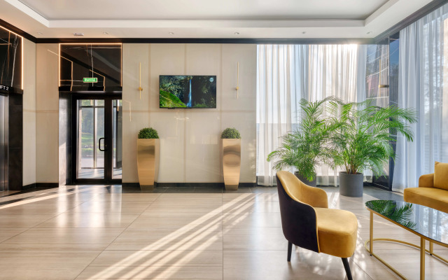 R Boutique Hotel