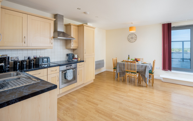 Ashleigh 2 bed apartment in the Centre of Watford