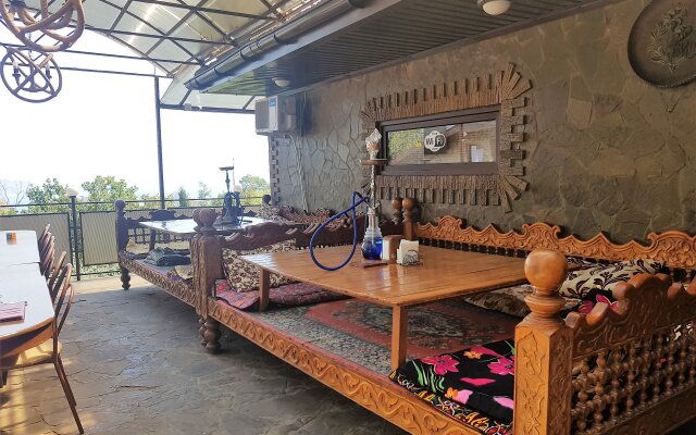 Samarkand Guest House & Restaurant