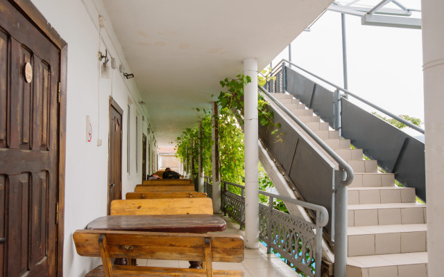 Green Oasis Vavilon Guest House