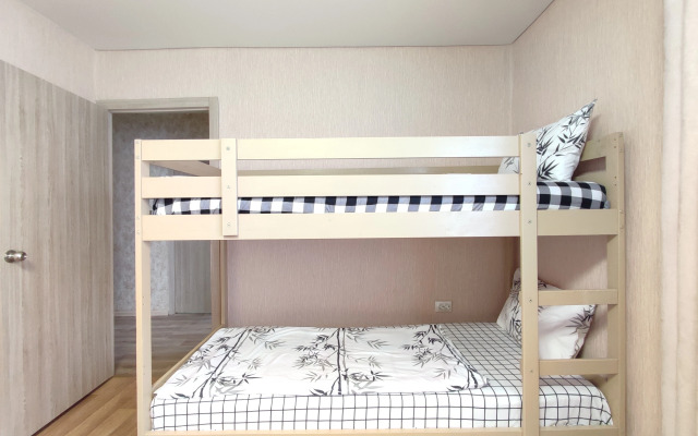 Квартира 2-комнатная в Омске на Рождественского 1В