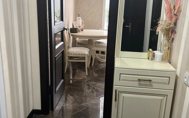 Kvartira Semeynaya  U Morya Apartments