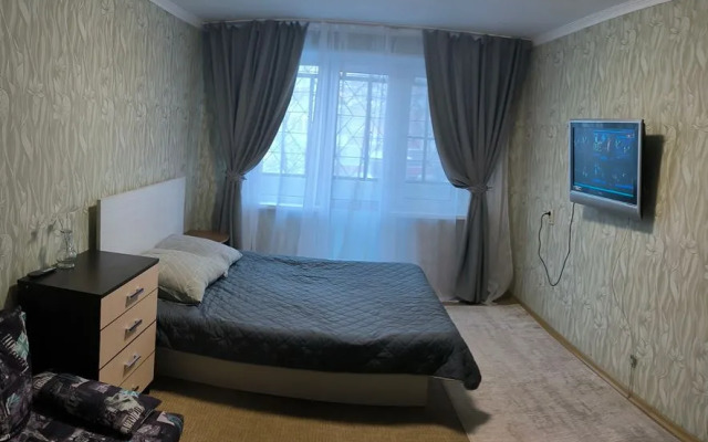 Квартира Уютная рядом с ТК Алмаз