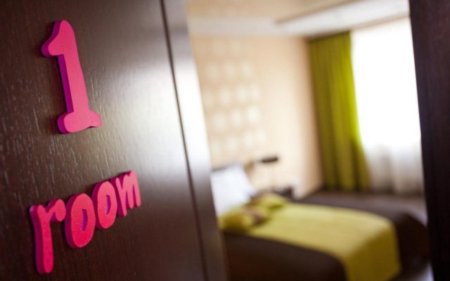 Easy Room Hotel