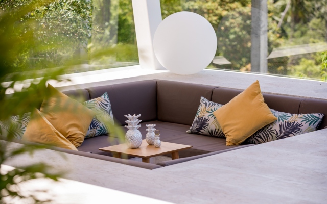 55 Stylish SeaView Villa