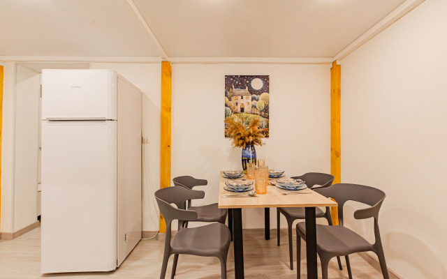 latUyutnye u Sten Kremlya Apartment