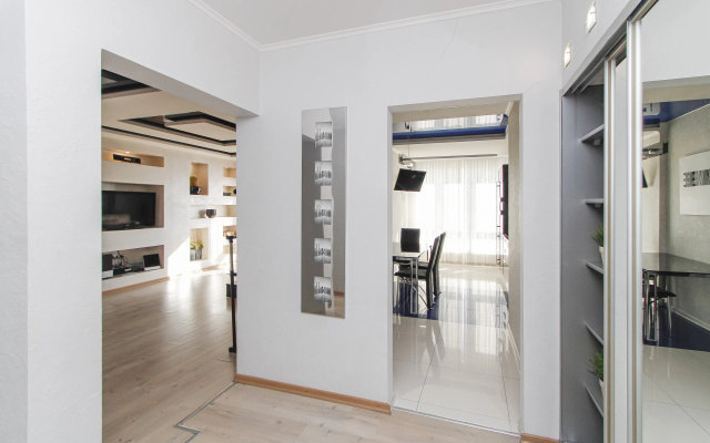 Apartamenty Daudel' No97 u MFK Magellan
