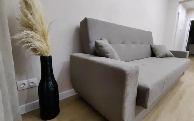 Shikarnye Apartamenty na ulice Tihookeanskoj v ZhK Nordik