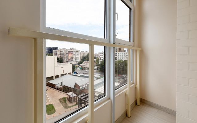 V Samom Tsentre Goroda Rostov-na-Donu Flat