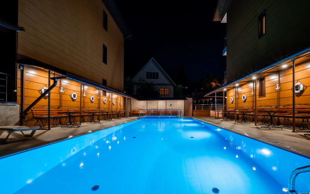 Vals Tsvetov Redance Hotel