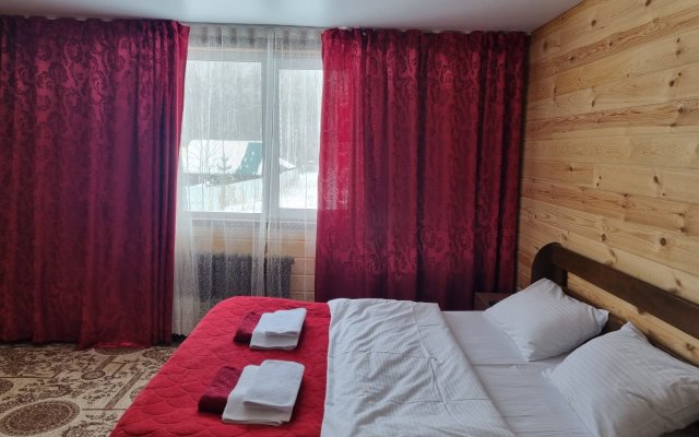 Yashkin Dom Guest House