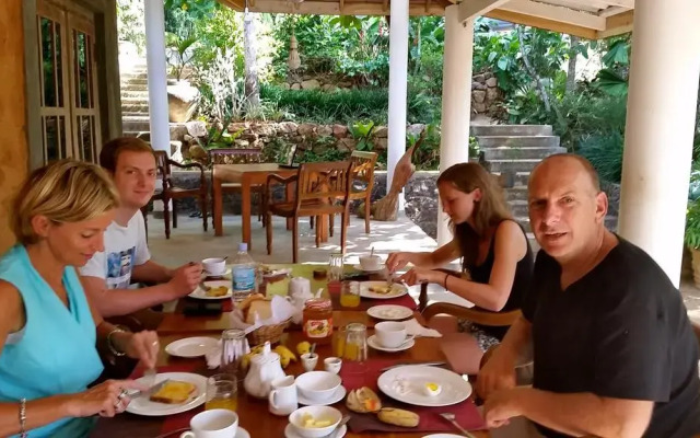 Отель Landa Holiday Houses