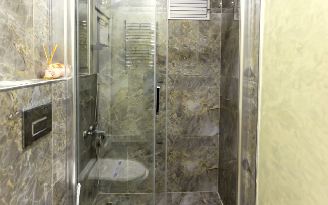 Loren Hotel & Suites