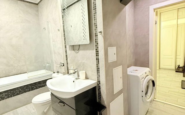 Delovoy Tsentr Omska Apartments