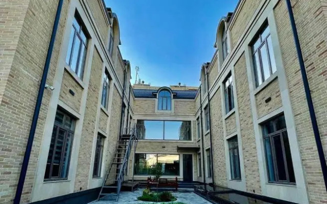 Отель Alpha Plaza