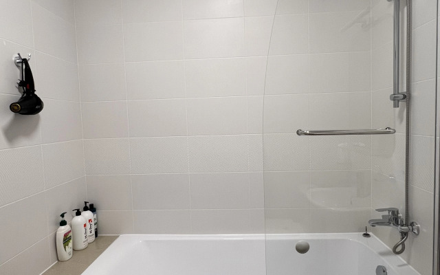 Sovremennaya Apartamenty Klen Flat