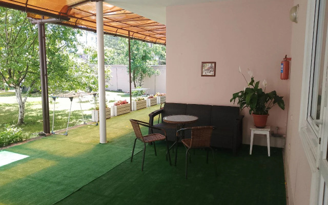 Artem Guest House