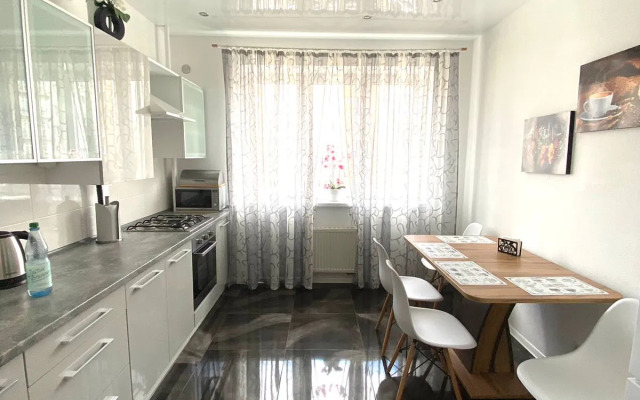 Квартира Современная двухкомнатная