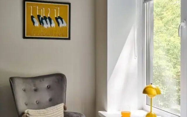 First 4 Apartments