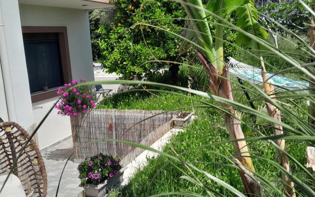 Casa Terra the most quiet hillside area near the airport & beach Apartments