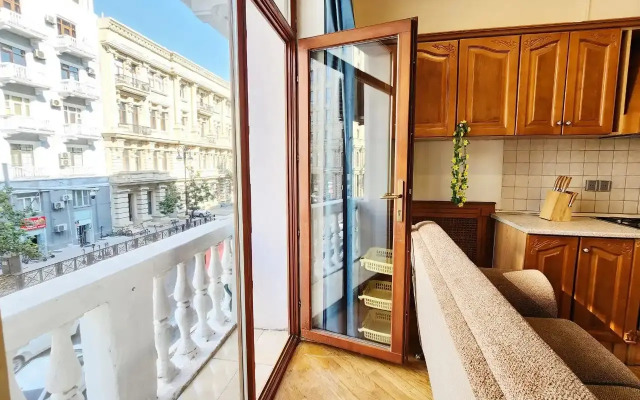 F1 View in Boulevard 4 Apartments