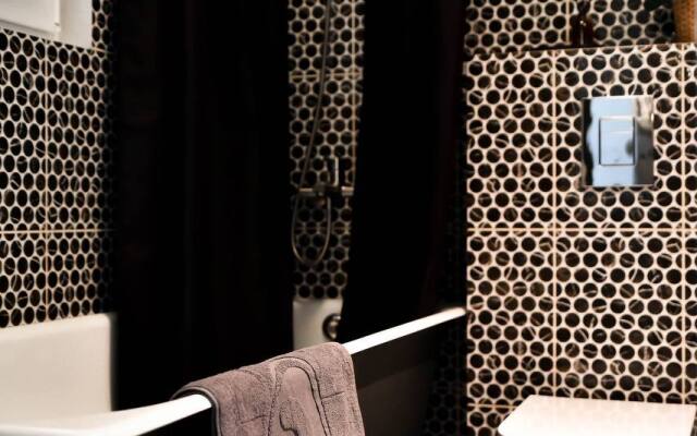 Апартаменты на Вознесенском проспекте рядом с Никольским собором.