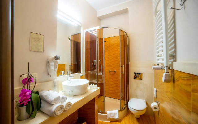 Отель Korona Park Klewinowo