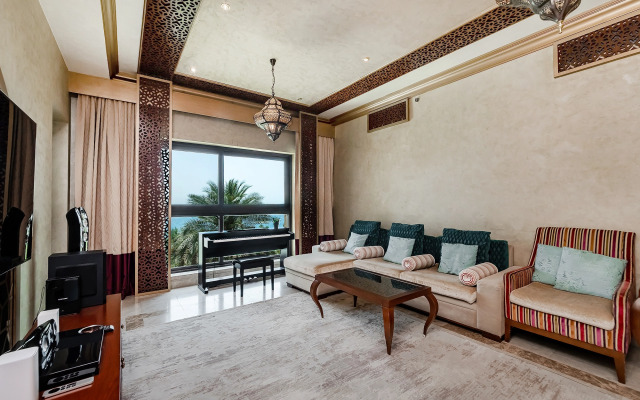 2B Fairmont Residence Palm Jumeira Sea View Apartments