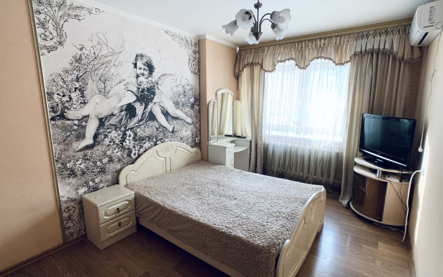 V Tsentre Na Ostrovskogo Apartments