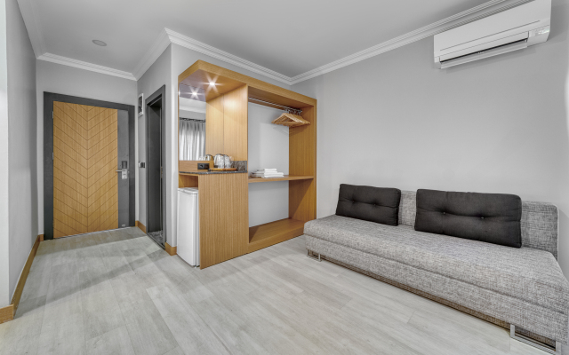 Hildegard Hotel
