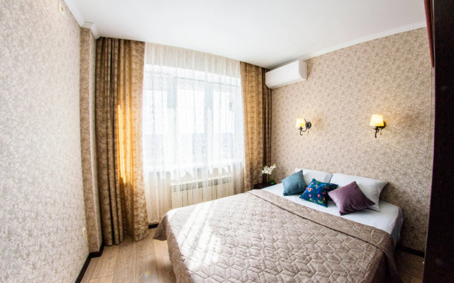 Po ul. 13-ya Liniya 37/4 Apartments