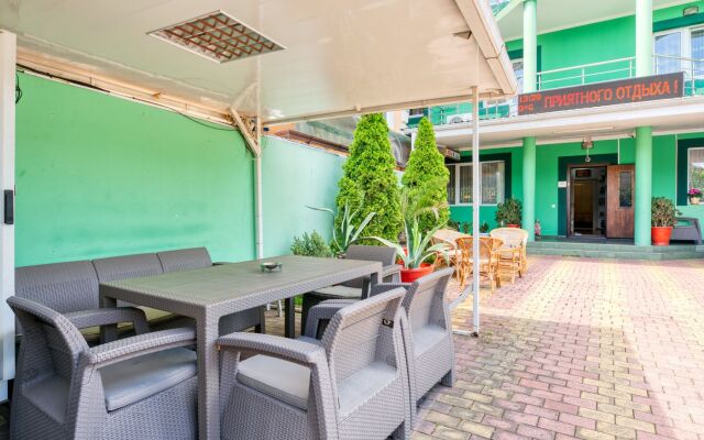 Vosmoe Nebo Hotel