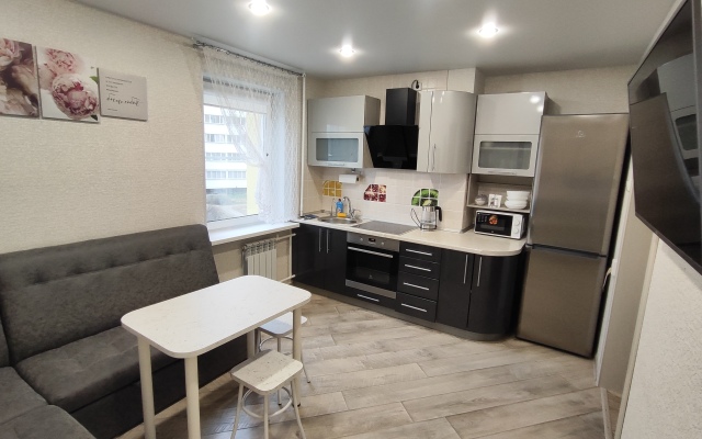 Апартаменты Комфортная евро-трехкомнатная квартира