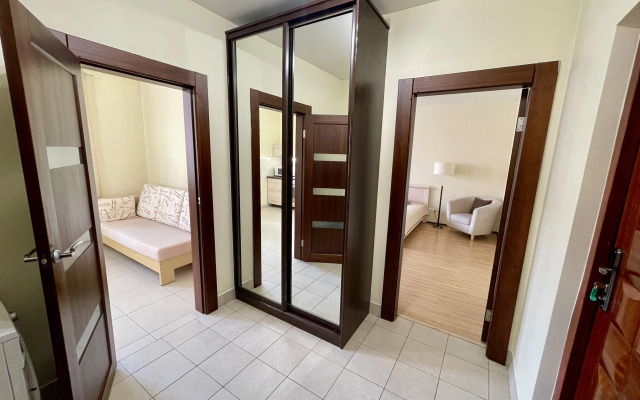 Апартаменты Авиаторов 33