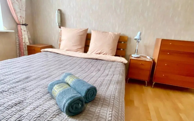 Na Khabarovskoy Ulitse, 60 Flat
