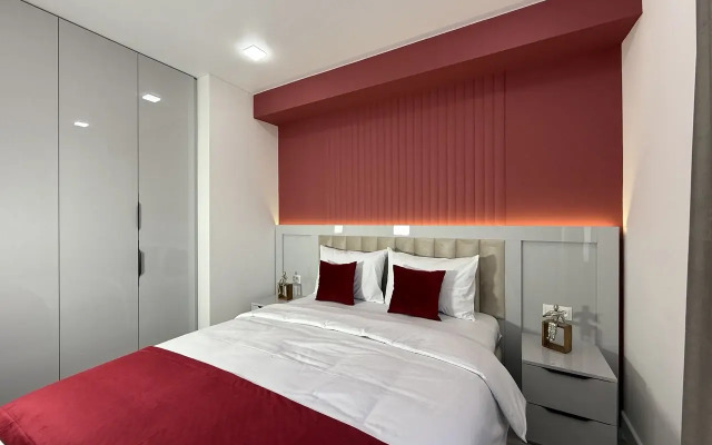 New Trendy 1Bd Apt, Unbeatable Location Flat