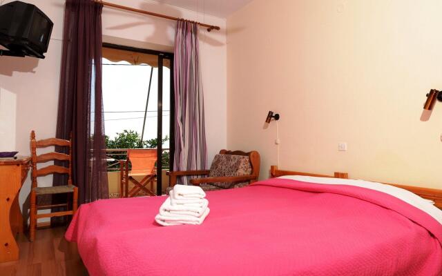 Pharos Rooms Hotel