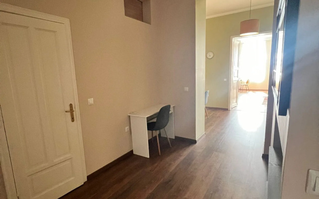 Kalvin Ter Home Apartments