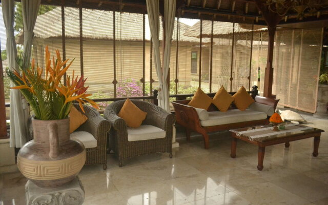 Puri Bagus Lovina Hotel