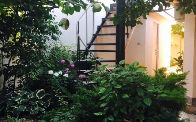 Tenisty Dvorik Guest House