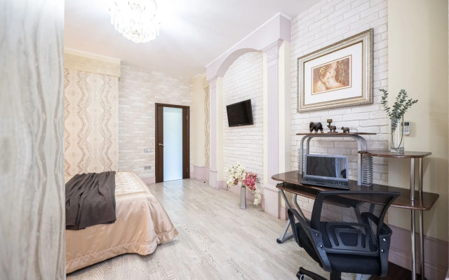Pyat Zvyozd Bolshaya S Konditsionerami I Kaminom Apartment