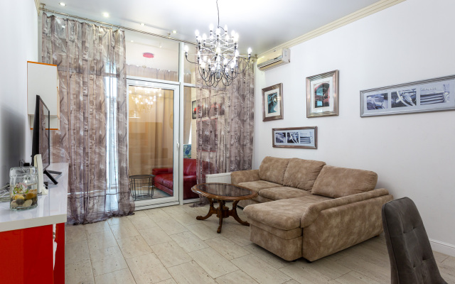 Апартаменты Apartments in E-Kvartal 5