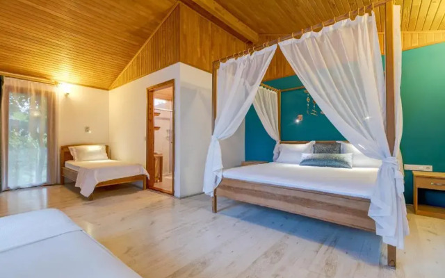 Etenna Beach Bungalows