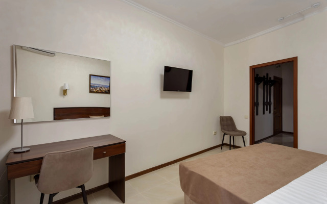 Irina Guest House