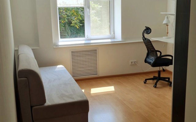 Prostornaya Tryoshka Blizko K Tsentru Flat