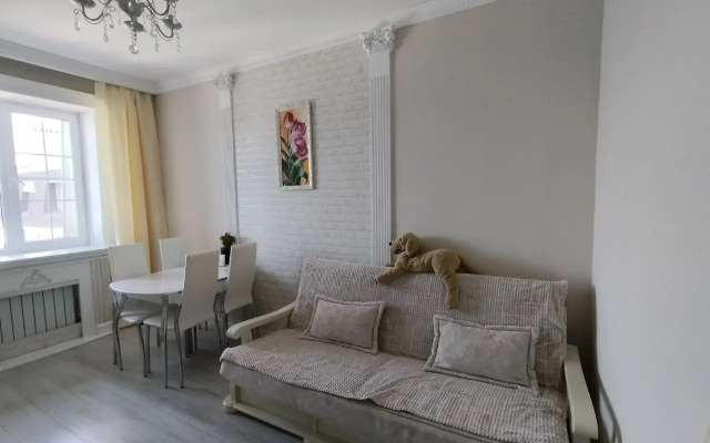 Klassika S Krasivym Vidom Iz Okna Flat