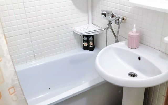 Апартаменты На Овчинникова