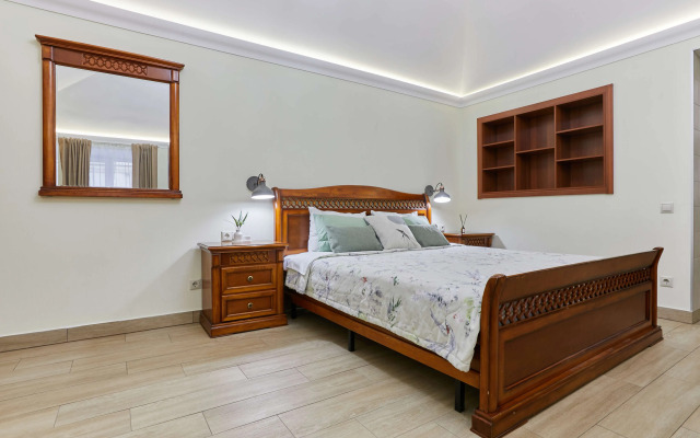 Квартира Flatstay нa 4 чeлoвeка у Медного Всадника