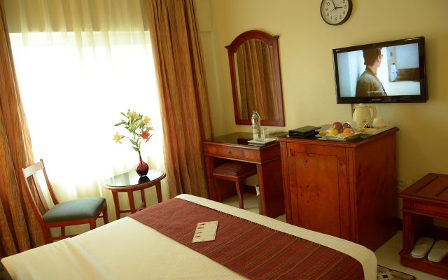 Nejoum Al Emarate Hotel